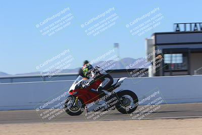 media/Nov-06-2023-Moto Forza (Mon) [[ce023d0744]]/4-Beginner Group/Session 4 (Finish Line Checker)/